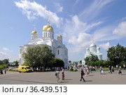 Дивеево. Преображенский и Троицкий соборы. Вид с центральной площади. (2021 год). Стоковое фото, фотограф Рябков Александр / Фотобанк Лори