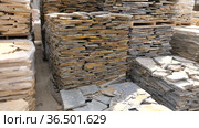 Pallets with natural stone tiles in a warehouse of a brick factory. Стоковое видео, видеограф Яков Филимонов / Фотобанк Лори
