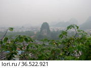 Guilin city view from Fubo mountain (2010 год). Редакционное фото, фотограф Александр Карпенко / Фотобанк Лори