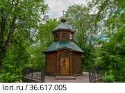 Водосвятная часовня на территории храма Петра и Павла. Любань, Ленинградская область (2021 год). Стоковое фото, фотограф Александр Щепин / Фотобанк Лори