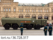 Оперативно-тактический ракетный комплекс 9К720 "Искандер-М" на генеральной репетиции парада в честь Дня Победы на Красной площади Москвы (2021 год). Редакционное фото, фотограф Free Wind / Фотобанк Лори