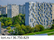 Москва, Очаково-Матвеевское, улица Матвеевская, дом 11 (2021 год). Редакционное фото, фотограф glokaya_kuzdra / Фотобанк Лори