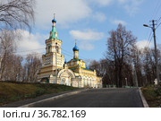 Church of the Assumption of the Blessed Virgin Mary at the Egoshikhinsky Cemetery, founded in 1784, Perm, Russia (2019 год). Стоковое фото, фотограф Наталия Макарова / Фотобанк Лори