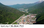 Северный Кавказ. Эсто-Садок. Вид с воздуха. North Caucasus. Esto sadok. Aerial view. (2021 год). Стоковое видео, видеограф Евгений Романов / Фотобанк Лори