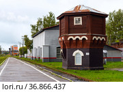 Водокачка на железнодорожной станции Боровичи. Новгородская область (2021 год). Стоковое фото, фотограф Александр Щепин / Фотобанк Лори