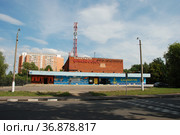 Кинотеатр «Владивосток». Улица Лазо, 3. Район Перово. Город Москва (2011 год). Редакционное фото, фотограф lana1501 / Фотобанк Лори