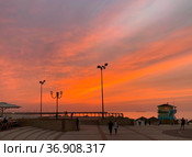 Sunset on the embankment in Ashdod. Стоковое фото, фотограф Irina Opachevsky / Фотобанк Лори