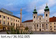 Cathedral of Gyor, Hungary. Стоковое фото, фотограф Яков Филимонов / Фотобанк Лори