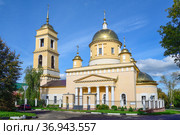 Старинный Успенский собор солнечным сентябрьским днем. Кашира, Московская область. Россия (2021 год). Стоковое фото, фотограф Виктор Карасев / Фотобанк Лори