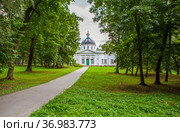 Церковь Казанской иконы Божией Матери (Казанская). Богородицкий дворцово-парковый ансамбль. Богородицк. Тульская область (2021 год). Стоковое фото, фотограф Сергей Афанасьев / Фотобанк Лори
