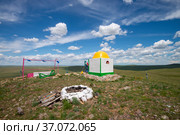 Обо на вершине сопки Тавын-Тологой, южное Забайкалье. Стоковое фото, фотограф Геннадий Соловьев / Фотобанк Лори