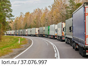 Lorry truck stack in long traffic jam. Стоковое фото, фотограф Дмитрий Калиновский / Фотобанк Лори