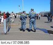 Дежурный наряд полиции. Район Мещанский. Город Москва. Россия (2012 год). Редакционное фото, фотограф lana1501 / Фотобанк Лори