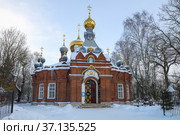 Кафедральный собор Спаса Нерукотворного Образа (1895) январским днем. Бежецк. Тверская область, Россия (2022 год). Стоковое фото, фотограф Виктор Карасев / Фотобанк Лори