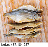 Air-dried salted gutted fish roach. Стоковое фото, фотограф Яков Филимонов / Фотобанк Лори