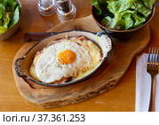 Just cooked croute savoyage served on table. Стоковое фото, фотограф Яков Филимонов / Фотобанк Лори