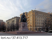 Санкт-Петербург. Памятник Н.Г. Чернышевскому на Московском проспекте (2021 год). Редакционное фото, фотограф EgleKa / Фотобанк Лори