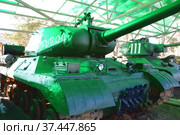 Макет 122 мм тяжёлого танка ИС - 2  (СССР). " Военно-технический музей ", городской округ Черноголовка, село Ивановское, Московская область (2022 год). Редакционное фото, фотограф stargal / Фотобанк Лори
