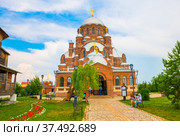 Собор иконы Божией Матери "Всех скорбящих Радость" (Скорбященский собор). Свияжский Иоанно-Предтеченский монастырь. Летний день. Остров-град Свияжск. Республика Татарстан. Россия (2021 год). Редакционное фото, фотограф E. O. / Фотобанк Лори