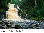 Yukankoski waterfall (White bridges) on the river Kulismayoki, Russia, Karelia (2020 год). Стоковое фото, фотограф Константин Лабунский / Фотобанк Лори