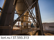 Phosphate fertilizers plant loading station. Hopper car railway train terminal. Стоковое фото, фотограф Alexey Rezvykh / Фотобанк Лори