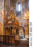 Interior of the Church of Elijah the Prophet in Yaroslavl (2019 год). Редакционное фото, фотограф Юлия Бабкина / Фотобанк Лори