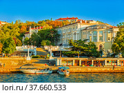 Admiral Kornilov Embankment in Sevastopol (2020 год). Редакционное фото, фотограф Владимир Ушаров / Фотобанк Лори