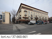 Москва Сталинская высотка на улице 2-я Владимировская (2022 год). Редакционное фото, фотограф Дмитрий Неумоин / Фотобанк Лори
