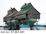 Noria, for peeling grain, last century. Technology of grain cleaning of the 20th century. Стоковое фото, фотограф Igor Bastrakov / Фотобанк Лори