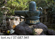 The methal Shiva Linga in Toganji temple. Nagoya. Japan (2007 год). Редакционное фото, фотограф Сергей Пристяжнюк (Serg Zastavkin) / Фотобанк Лори