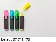 Multicolored highlighters. Isolated on white background close up. Стоковое фото, фотограф Сергей Толмачёв / Фотобанк Лори