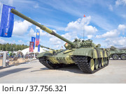 Советский танк Т-72М (экспортная модификация) в экспозиции Парка "Патриот". Международный военно-техническй форум "Армия-2020" Редакционное фото, фотограф Виктор Карасев / Фотобанк Лори