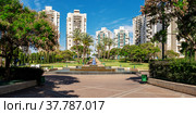 Panoramic view of a beautiful park in Ramat-Gan town, Israel (2022 год). Редакционное фото, фотограф Георгий Дзюра / Фотобанк Лори