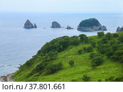 Кекуры Бакланьи, Хасанский район, Приморский край. Стоковое фото, фотограф Римма Тельнова / Фотобанк Лори