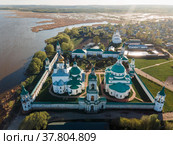 Спасо-Яковлевский Димитриев монастырь (2022 год). Редакционное фото, фотограф Julia Shepeleva / Фотобанк Лори