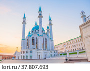 Мечеть «Кул-Шариф». Закат. Казанский кремль. Казань. Республика Татарстан. Россия (2021 год). Стоковое фото, фотограф E. O. / Фотобанк Лори