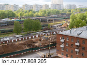 Стройка дороги на улице Инженерная в Москве (2022 год). Редакционное фото, фотограф Дроздова Елена / Фотобанк Лори