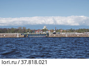 Кронштадт. Водопропускное сооружение (2022 год). Редакционное фото, фотограф Илюхина Наталья / Фотобанк Лори