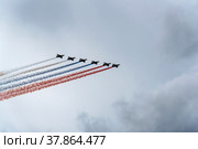 Штурмовики СУ-25 на параде в День ВМФ (репетиция) Санкт-Петербург (2021 год). Стоковое фото, фотограф Александр Щепин / Фотобанк Лори