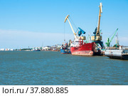 Port of Klaipeda in the Baltic Sea on  sunny summer day, Lithuania. Редакционное фото, фотограф Алексей Антипов / Фотобанк Лори
