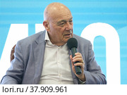 Познер Владимир Владимирович (2018 год). Редакционное фото, фотограф Максим Коломыченко / Фотобанк Лори