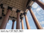 Колоннада Исаакиевского собора (2022 год). Стоковое фото, фотограф Станислав Кноп / Фотобанк Лори