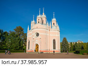 Прихожане у Чесменской церкви (Рождества Иоанна Предтечи). Санкт-Петербург, Россия (2021 год). Редакционное фото, фотограф Анна Карасева / Фотобанк Лори