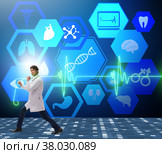 Cardiologist in telemedicine concept with heart beat. Стоковое фото, фотограф Elnur / Фотобанк Лори