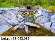 Waterfall from the hydrotechnical tunnel of the Kamenka River. The village of Paramonovka. Chelyabinsk region (2021 год). Стоковое фото, фотограф Акиньшин Владимир / Фотобанк Лори