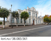Город Смоленск. Дворец бракосочетаний (бывший Дом Энгельгардта) (2018 год). Редакционное фото, фотограф Зобков Юрий / Фотобанк Лори