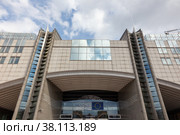 Здание Европарламента в Брюсселе (2017 год). Редакционное фото, фотограф Станислав Кноп / Фотобанк Лори