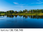 LODEYNOE POLE, LENINGRAD REGION, RUSSIA - AUGUST 10, 2021:View of Lodeynoye Pole from the Cruise Ship. Стоковое фото, фотограф Михаил Аккуратoв / Фотобанк Лори