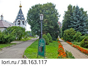 На территории Свято-Иоанно-Богословского монастыря. Село Пощупово. Рыбновский район. Рязанская область (2022 год). Редакционное фото, фотограф Сергей Афанасьев / Фотобанк Лори