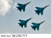 Group flight of russian pilotage team on SU-27 (2008 год). Редакционное фото, фотограф Сергей Буторин / Фотобанк Лори
